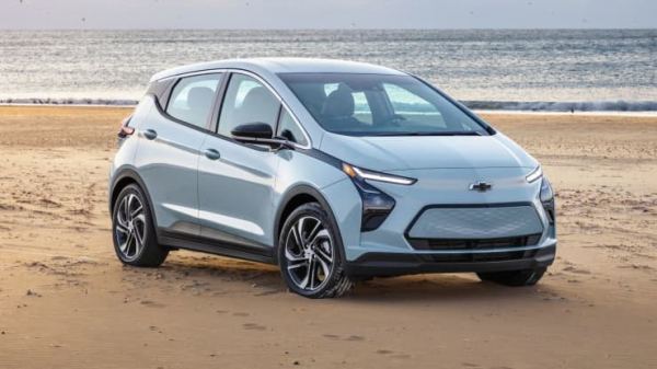 GM представила новый электромобиль Chevrolet Bolt EUV и менее дорогой Bolt EV